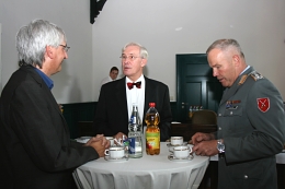 Prof. Dr. Patrick Wagner, Dr. Dieter Remus und Oberst Dieter Sladeczek